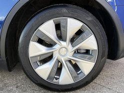 Tesla Model Y (Dual Motor) Long Range SUV 5dr Electric Auto 4WDE (384 bhp) 16
