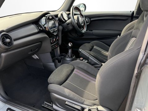 Mini Hatchback 1.5 Cooper Sport II 3dr 2