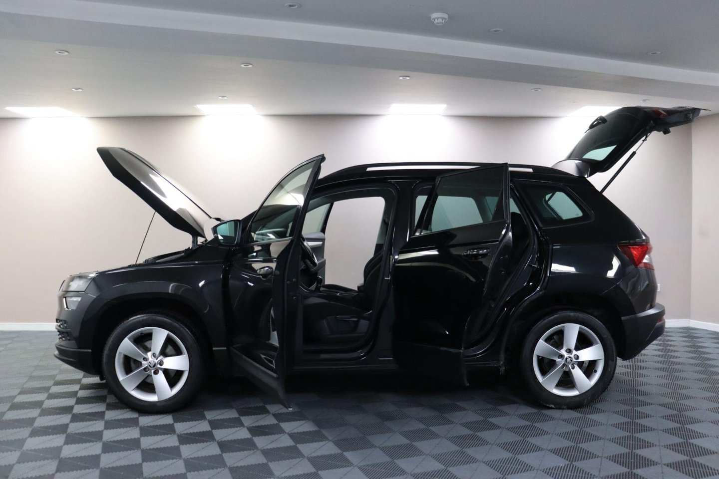 2019 Skoda Karoq — image 5