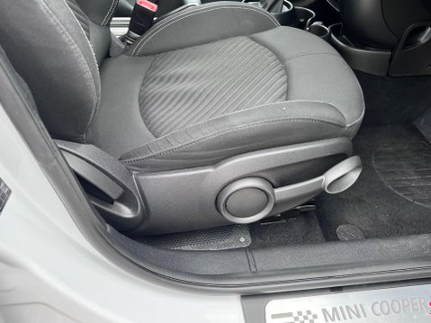 Mini Countryman 2.0 Cooper SD SUV 5dr Diesel Auto Euro 5 (143 ps) 14