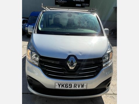 Renault Trafic 1.6 dCi 29 Sport Nav Panel Van 5dr Diesel Manual LWB Standard Roof Euro 6 ( 20