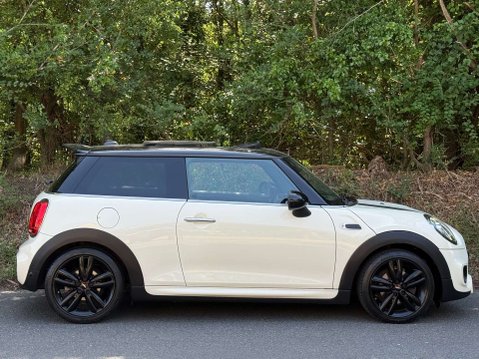 Mini Hatch 1.5 Cooper 3dr 17