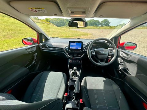 Ford Fiesta TREND 17