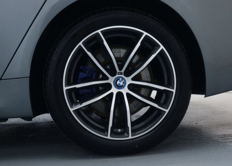 BMW 5 Series 2.0 530e 12kWh M Sport Saloon 4dr Petrol Plug-in Hybrid Steptronic Euro 6 ( 15