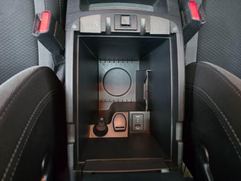 Nissan Qashqai 1.5 dCi N-Connecta Euro 6 (s/s) 5dr 23