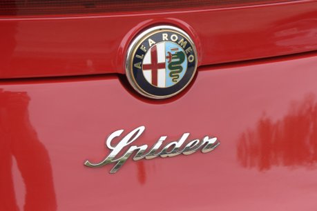 Alfa Romeo Spider 2.2 JTS 21