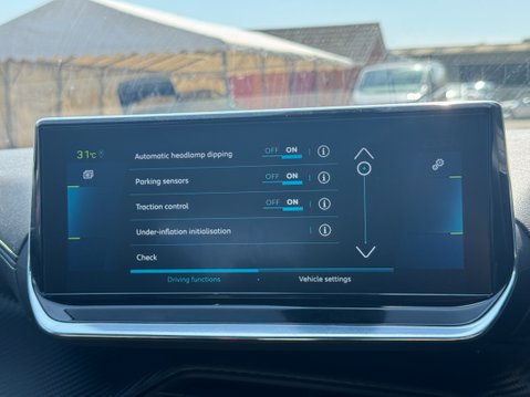 Peugeot 208 50kWh GT Hatchback 5dr Electric Auto (136 ps) 23