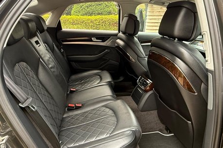 Audi A8 TDI QUATTRO SPORT EXECUTIVE 32