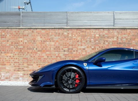Ferrari 488 Pista 33