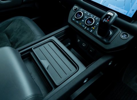 Land Rover Defender 90 V8 P525 Urban 20