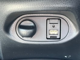 Toyota Yaris VVT-I Y20 43