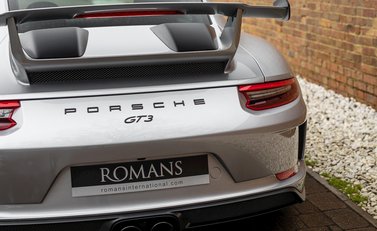 Porsche 911 (991.2) GT3 25