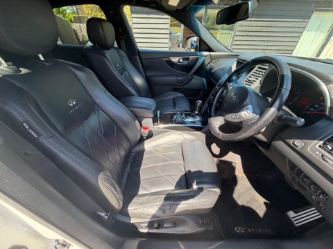 Infiniti FX FX30D 17