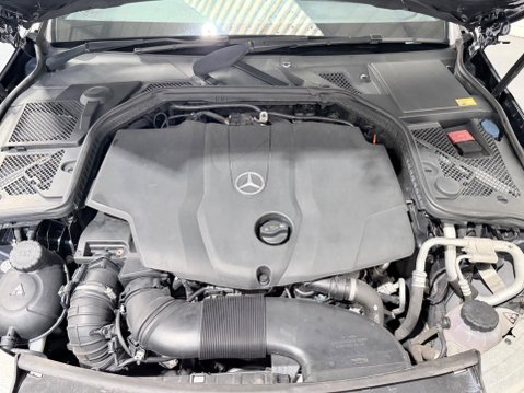 Mercedes-Benz C Class 2.1 C220 BlueTEC AMG Line (Premium) G-Tronic+ Euro 6 (s/s) 4dr 43