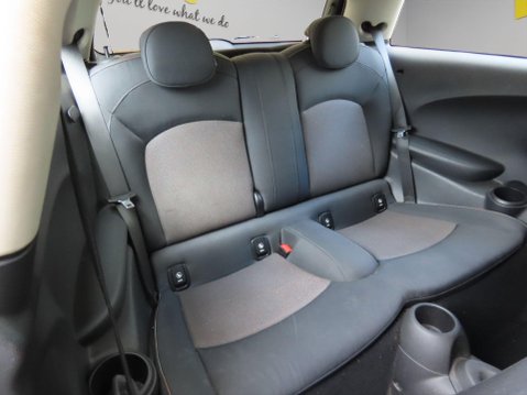 Mini Hatch 1.5 Cooper Auto Euro 6 (s/s) 3dr 18
