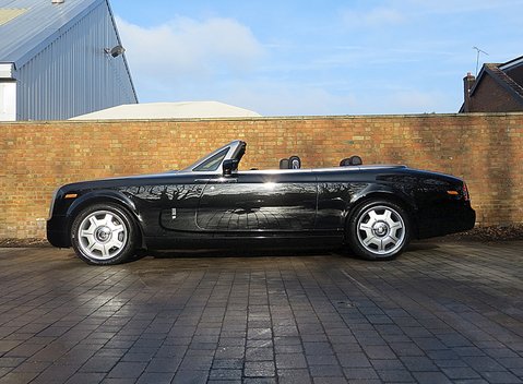Rolls-Royce Phantom Drophead Coupe 13