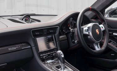 Porsche 911 Turbo S GB Edition (991) 16