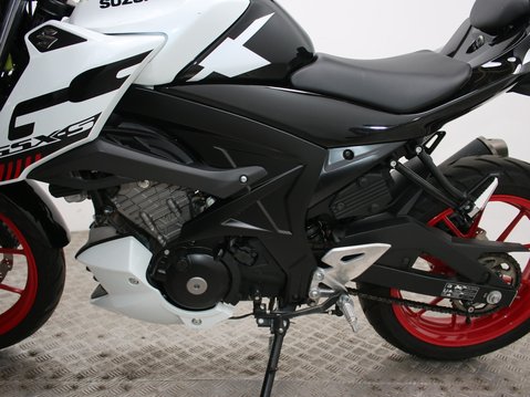 Suzuki GSX-S125 GSXS 125 26