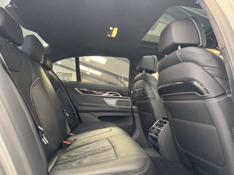 BMW 7 Series 4.4 750i M Sport xDrive Auto 4WD 4dr 59