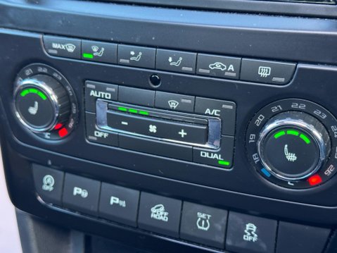 Skoda Yeti 2.0 TDI Laurin & Klement Outdoor DSG 4WD Euro 6 (s/s) 5dr 28