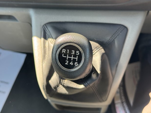 Ford Transit Custom SWB L1H1 Low Roof Trend 300 Air Con Cam Sensors EURO 6 39