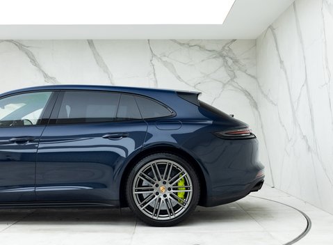 Porsche Panamera Turbo S E-Hybrid Sport Turismo 27