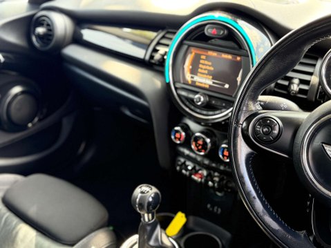 Mini Hatch 2.0 Cooper S 5dr 19
