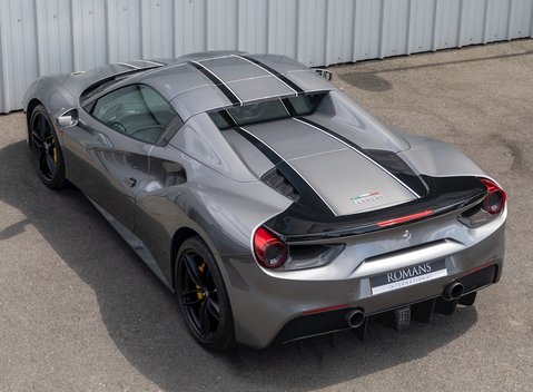 Ferrari 488 Spider 10