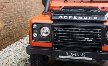 Land Rover Defender 90 Adventure Edition 20