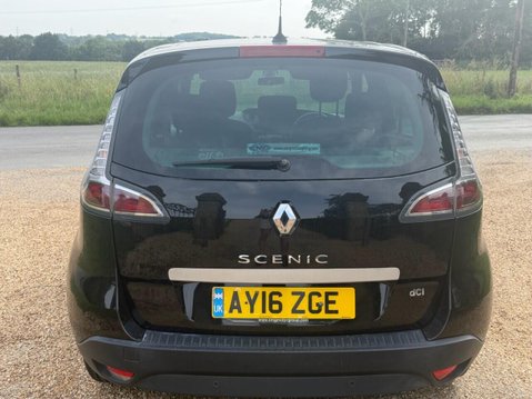 Renault Scenic 1.5 dCi Limited Nav MPV 5dr Diesel Manual Euro 6 (s/s) (110 ps) TWIN SUNROO 32