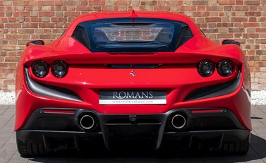 Ferrari F8 Tributo 5