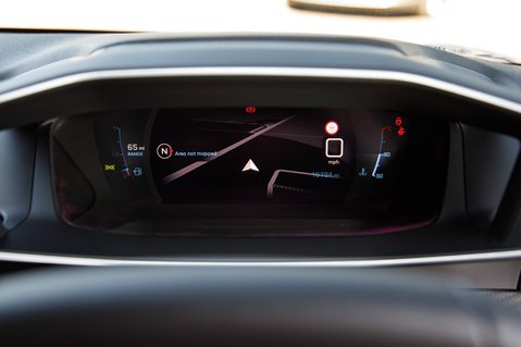 Peugeot 208 PURETECH ALLURE PREMIUM PLUS S/S 14
