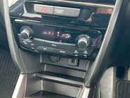 Suzuki Vitara SZ-T BOOSTERJET MHEV 26