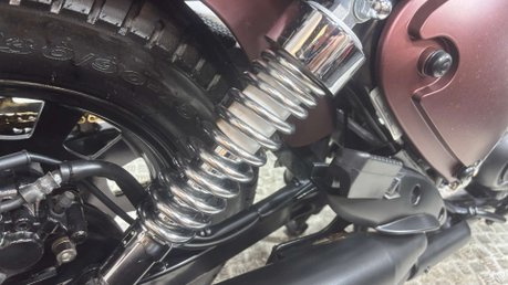 Keeway Superlight 125 2024 ONLY 800 MILES MOT SERVICED 125CC CRUISER BIKE 38