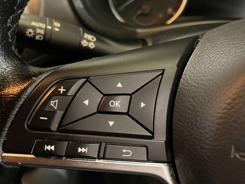 Nissan Juke 1.0 Juke N-Connecta DiG-T 5dr 16