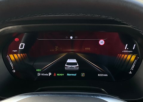 MG ZS 1.5 HYBRID+ TROPHY 22