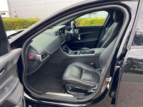Jaguar XE 2.0i R-Sport Auto Euro 6 (s/s) 4dr 25