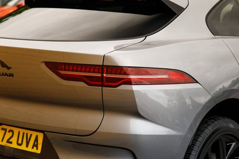 Jaguar I-Pace BLACK 10