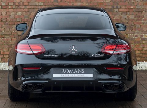 Mercedes-Benz C63 S Premium Plus 5
