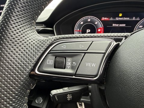 Audi A4 2.0 TDI 40 Black Edition Estate 5dr Diesel S Tronic quattro Euro 6 (s/s) (1 37