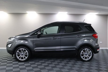 Ford Ecosport TITANIUM 18