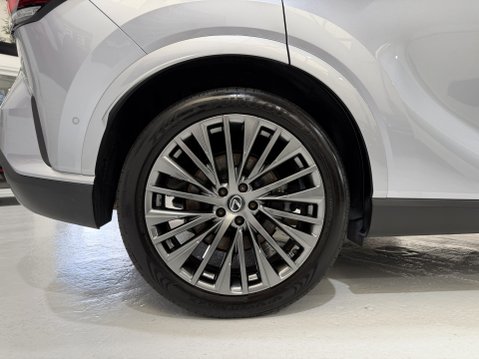 Lexus RX 450H PLUS TAKUMI 25
