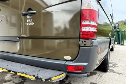 Mercedes-Benz Sprinter 519 4x4 14 Str Minibus with Air Con - Ex MOD 29