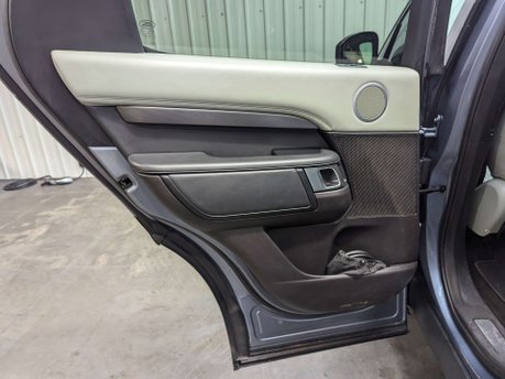 Land Rover Discovery 2.0 Discovery Luxury HSE SD4 Auto 4WD 5dr 69