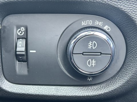 Vauxhall Corsa 100kW Elite Nav 50kWh 5dr Auto [7.4kWCh] 31