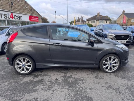 Ford Fiesta ZETEC S 6