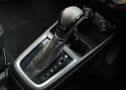 Suzuki Swift SZ-T DUALJET MHEV 22