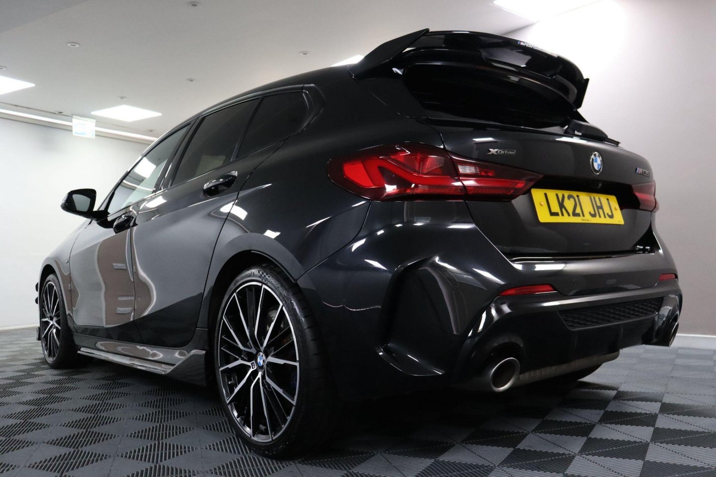 2021 BMW 1 Series — image 30