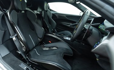 Ferrari SF90 Stradale ASSETTO FIORANO 14