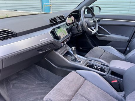Audi Q3 2.0 TFSI 40 Vorsprung S Tronic quattro Euro 6 (s/s) 5dr 68